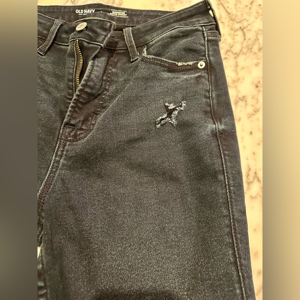Old Navy Extra High-Rise Rockstar Super Skinny Jean